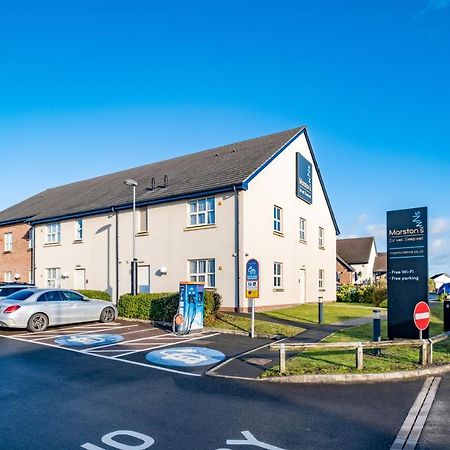 Two Rivers Lodge By Marston'S Inns Chepstow Exterior photo